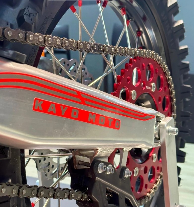 EICMA 2025: l’invasione delle cross cinesi (GALLERY)